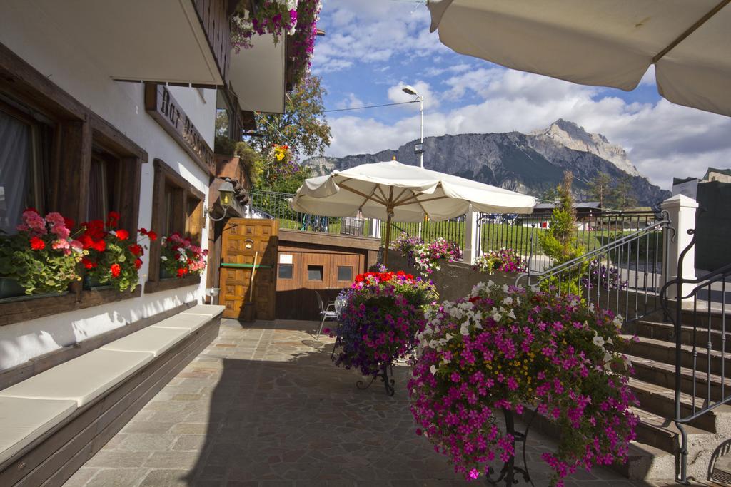 Barisetti Sport Hotel Cortina dʼAmpezzo Esterno foto