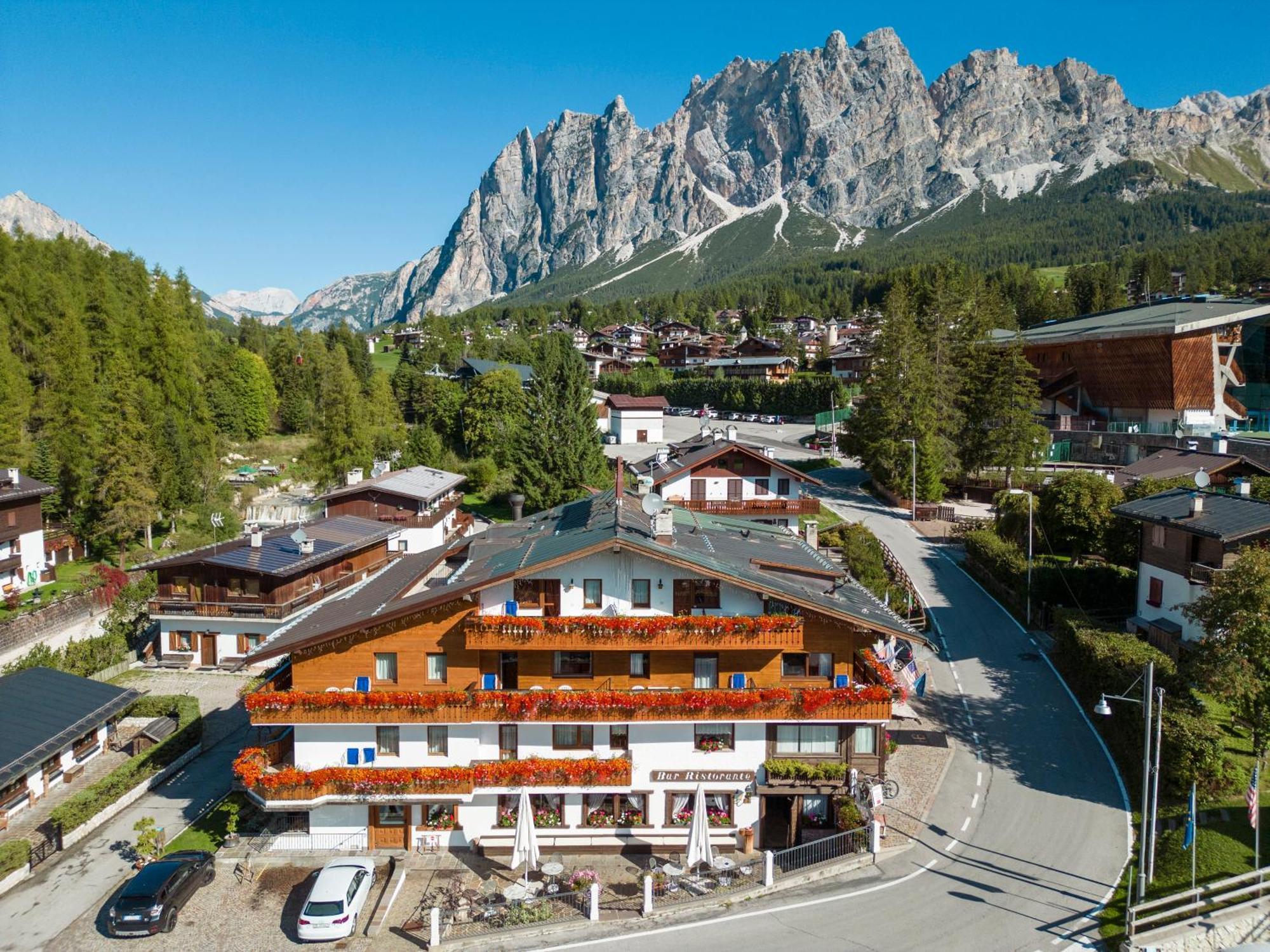 Barisetti Sport Hotel Cortina dʼAmpezzo Esterno foto